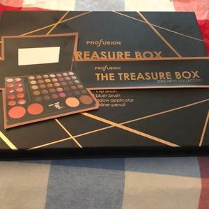 Profusion The Treasure Box Cosmetics Collection